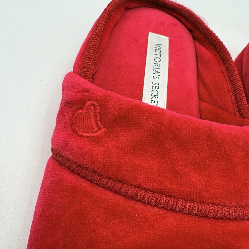 Victoria's Secret Slippers Womens Medium Red Velour Mule House Shoes - Picture 2 of 9